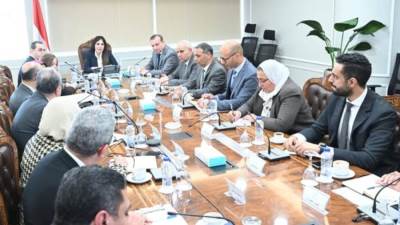 وزيرة الإسكان تبحث طرح وحدات سكنية للإيجار لتخفيف الأعباء عن المواطنين