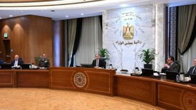 مدبولي: الحكومة تواصل متابعة تداعيات الأحداث بالمنطقة لضمان استقرار الاقتصاد المصري