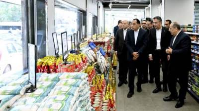 لتعزيز الأمن الغذائي.. مدبولي يتفقد منفذ "كاري أون" بمصر الجديدة