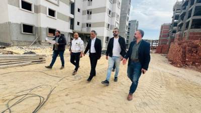 نائب رئيس الهيئة لقطاع التنمية و الإنشاءات يتفقد المشروعات التنموية بالعبور الجديدة