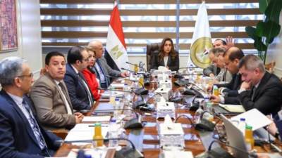 لتعزيز التكامل.. "منال عوض" تتابع الملفات البيئية والتنموية بالمحافظات