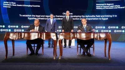 القاهرة وقبرص يوقعان اتفاقية لتسريع ربط حقل “أفروديت” بمصر