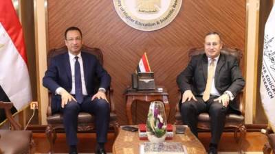 4 محاور لتعزيز التعاون بين "التعليم العالي" و"الاتصالات" في الذكاء الاصطناعي والتحول الرقمي