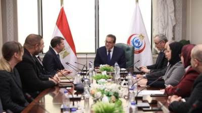 الصحة تبحث مع «إدواردز ساينسز» و« كابيتال آيز» التعاون في علاج أمراض القلب