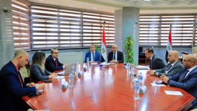 وزير التربية والتعليم يبحث إدراج "الثقافة المالية" بالمناهج الدراسية