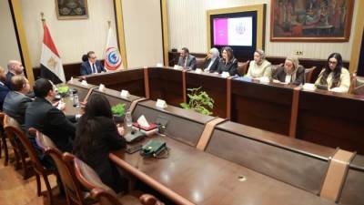 وزير الصحة يعزز التعاون مع استرازينيكا لتنفيذ مشروعات صحية مستقبلية