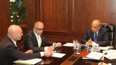 وزير الكهرباء يبحث مع"السويدي إليكتريك" مجريات تنفيذ مشروعات إنتاج ونقل الكهرباء