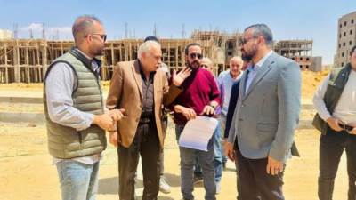 المهندس محمود: يتفقد متابعة مشروعات الإسكان والبنية التحتية بالعبور الجديدة