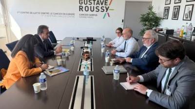 وزير الصحة يزور معهد جوستاف روسي بفرنسا للتعاون مع مستشفى دار السلام هرمل