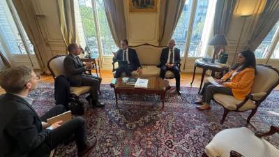 وزير الصحة يبحث تعزيز التعاون الطبي مع مستشفى «أدولف دي روتشيلد» بفرنسا