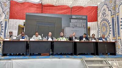 إقبال كبير على أول مزاد لطرح محلات بحي الفيروز بمدينة السويس الجديدة