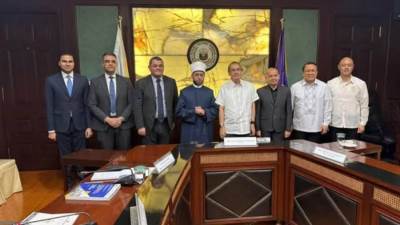 "الأزهري" و"رئيس المحكمة العليا بالفلبين" يبحثان تدريب القضاة الشرعيين بأكاديمية الأوقاف الدولية
