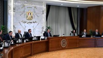 رئيس الوزراء يُتابع إجراءات مواجهة المخاطر المرتبطة بالمنصات والألعاب الالكترونية