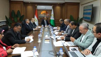 محافظ الجيزة يوجه بسرعة البت في طلبات التصالح بالمناطق الصناعية والاستثمارية بالصف