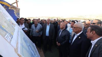 وزير النقل يتفقد "ميناء العريش" ويطلق تنفيذ المنطقة اللوجستية على 603 فدان