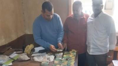 محافظ أسيوط: ضبط 604 بطاقات تموين وتحرير 22 محضراً لمخابز مخالفة بالقوصية