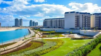 "المنشاوي" تتابع مشروعات العلمين الجديدة ومارينا.. وتؤكد الالتزام بالبرامج الزمنية وجودة التنفيذ