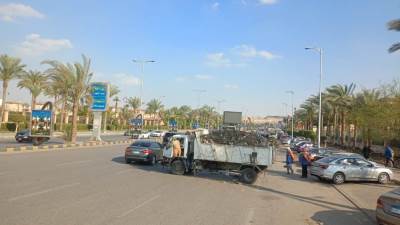 رئيس جهاز الشيخ زايد: لا تهاون في تنفيذ خطط تطوير الطرق والنظافة