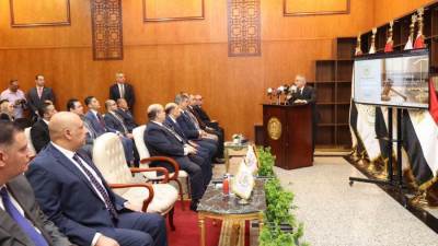 العدل تبدأ تعليق الخدمات الحكومية للممتنعين عن سداد النفقة