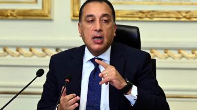 رئيس الوزراء يتابع موقف تأمين احتياجات قطاع البترول والوفاء بمستحقات الشركاء الأجانب