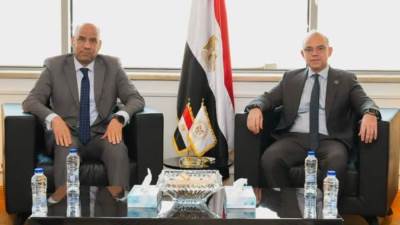 إنشاء وحدة لحل مشاكل المستثمرين.. "الاستثمار والعمل" يطلقان آلية جديدة لدعم الشركات الكبرى