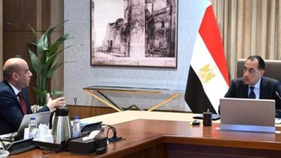 رئيس الوزراء يلتقي وزير العمل لاستعراض عدد من ملفات عمل الوزارة