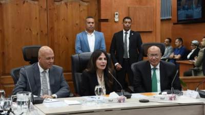 الإسكان: التوسع في مشروعات تحلية المياه بالمحافظات الساحلية ورفع كفاءة التشغيل والصيانة بالمحطات