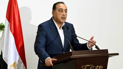 رئيس الوزراء: 6.5 مليار دولار حجم استثمارات المصانع بالمنطقة الاقتصادية بقناة السويس