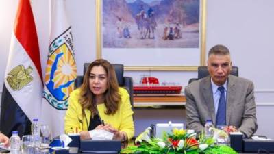 وزيرة البيئة توجه برفع كفاءة المخلفات الصلبة وحماية التنوع البيولوجي ضمن مشروع "جرين شرم"