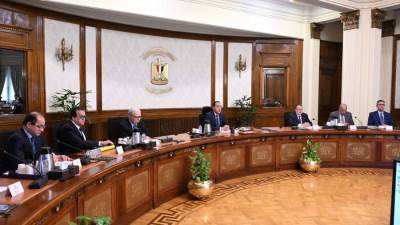 رئيس الوزراء: يوجه بالإعلان عن مبادرة تحفيزية للمصانع والمنازل للتحول للطاقة الشمسية