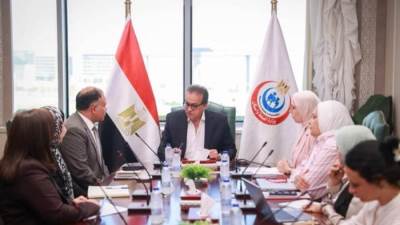 وزير الصحة يبحث تعزيز التعاون مع مركز السياسات الاقتصادية بالمعهد القومي للتخطيط