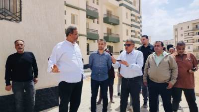 المهندس ياسر عبد الحليم يتفقد مشروعات الإسكان بمدينة حدائق أكتوبر
