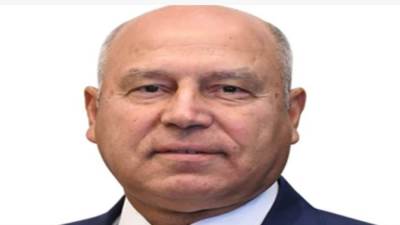 وزير النقل يستعرض أمام الرئيس السيسي جهود توطين صناعة النقل