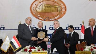 وزير العدل يكرّم رئيس محكمة النقض وأعضاء مجلس القضاء الأعلى 