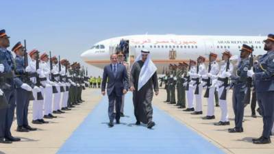 "السيسي وبن زايد" يؤكدان عمق العلاقات الأخوية ويبحثان تعزيز التعاون الاقتصادي ومواجهة التصعيد الإقليمي