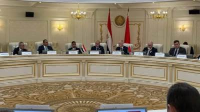 مصر وبيلاروسيا يبحثان تعزيز الشراكة الاقتصادية وتوسيع آفاق الاستثمار والتصنيع المشترك
