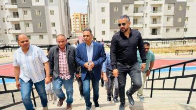 عمار مندور يتفقد مشروعات الإسكان بمدينة العبور الجديدة
