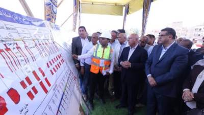 بطول 520 مترًا.. وزير النقل يشهد التشغيل التجريبي لكوبري أبوشوشة بقنا  