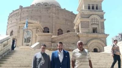 المبعوث الخاص للرئيس الأمريكي يزور منطقة مجمع الأديان بمصر القديمة