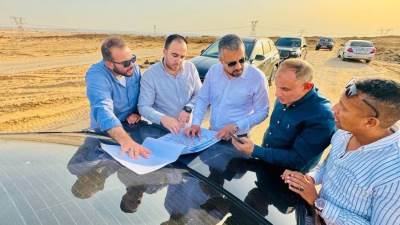 وزيرة الإسكان تتابع توفيق أوضاع الأراضي المضافة بالشروق والعبور الجديدة