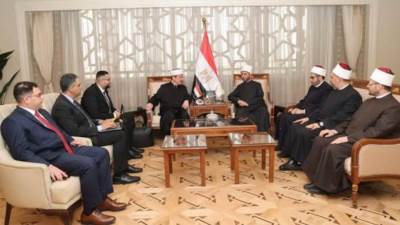 وزير الأوقاف يستقبل مفتي بولندا لتعزيز التعاون الديني والثقافي