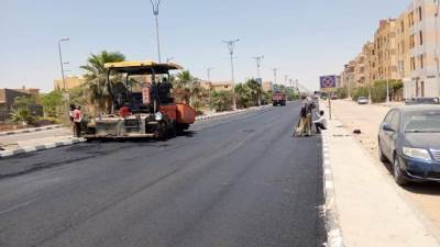 أجهزة المدن الجديدة تواصل رفع كفاءة شبكة الطرق وتحسين البنية التحتية