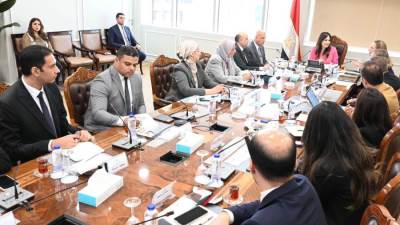 وزيرة الإسكان تستقبل وفدًا من البنك الدولي لبحث تعزيز أوجه التعاون
