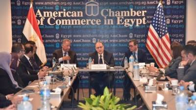 بمشاركة عالمية.. "الدواء المصرية" تستعرض تطوير الإجراءات التنظيمية لجذب الاستثمار وتعزيز الصادرات