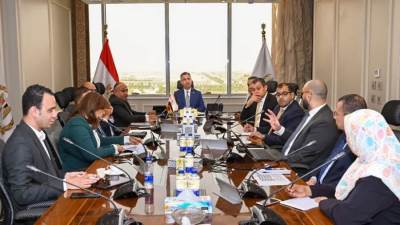 وزير التموين: كارت الخدمات يضمن السيطرة على منظومة الدغم وتحسين الخدمات 