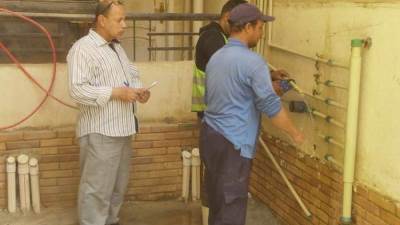 جهاز مدينة حدائق أكتوبر يضبط وصلات مياه خلسة بمشروع النخيل 2
