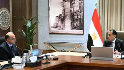 الاستثمار: اعتماد مجموعة من الشركات لتفعيل مبادرة مصر كمركز قاري لإعادة التصدير