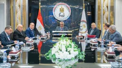 جمبلاط: تعظيم الاستفادة من الإمكانيات التصنيعية والتكنولوجية بشركات الإنتاج الحربي