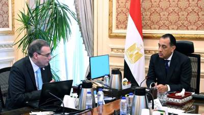 مدبولي يتابع مع "التنظيم والإدارة" مستجدات الإصلاح الإداري وخطط تطوير الأداء الحكومي