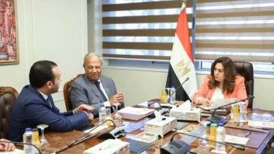 "التنمية المحلية" تدرس طلبات النواب بشأن المخلفات الصلبة والأحوزة العمرانية وتطوير المجازر